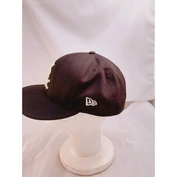 MLB Chicago White Sox Hat Cap Fitted 7 5/8 Black White ~ New Era - Nice - Picture 2 of 6